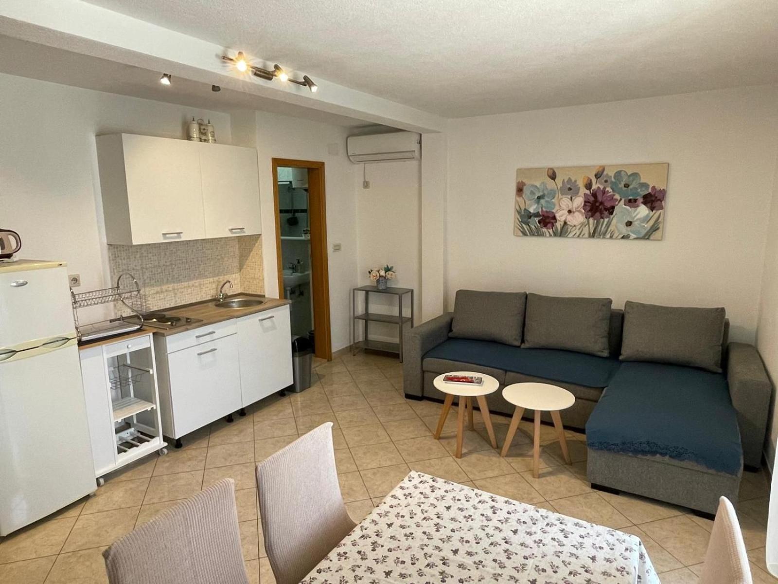 Apartment Room Parcina Trogir Exterior foto